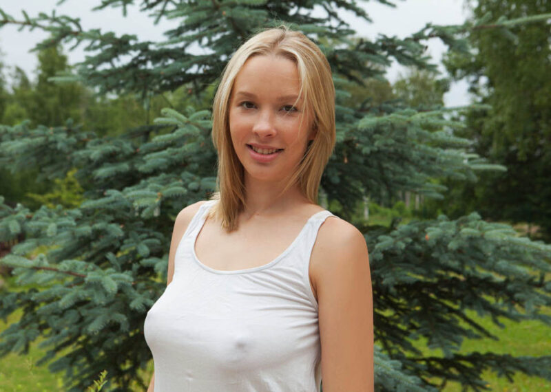 Cute Latvian model Agatha