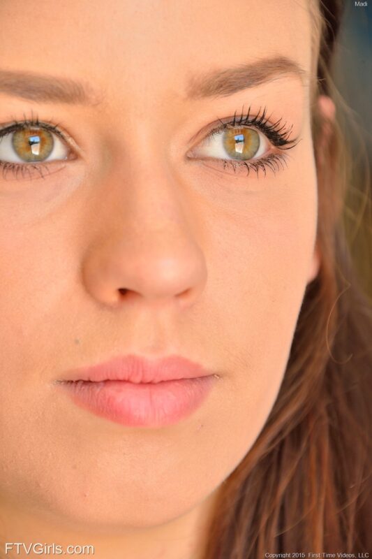 Madi Meadows beautiful eyes