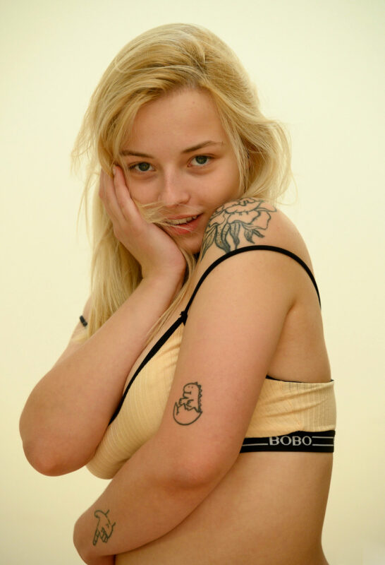 Sexy Ukrainian blonde girl Bianca Bell