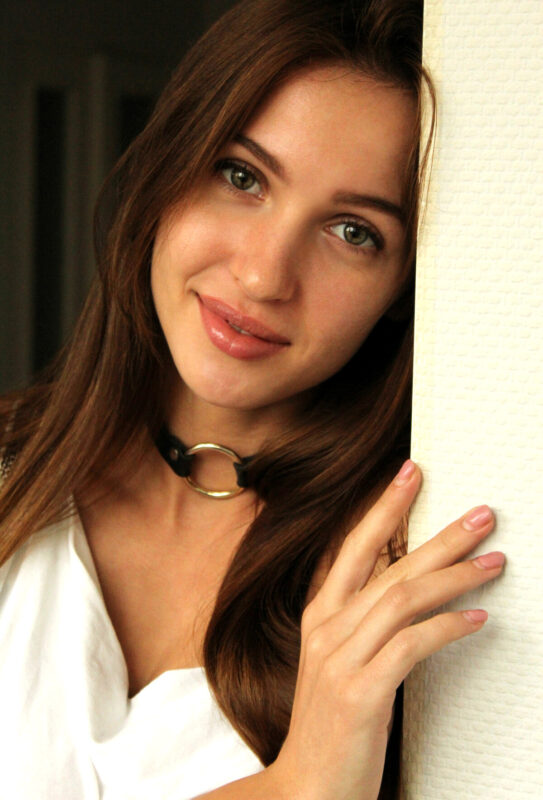 Cute Ukrainian glamour model Holly Haim