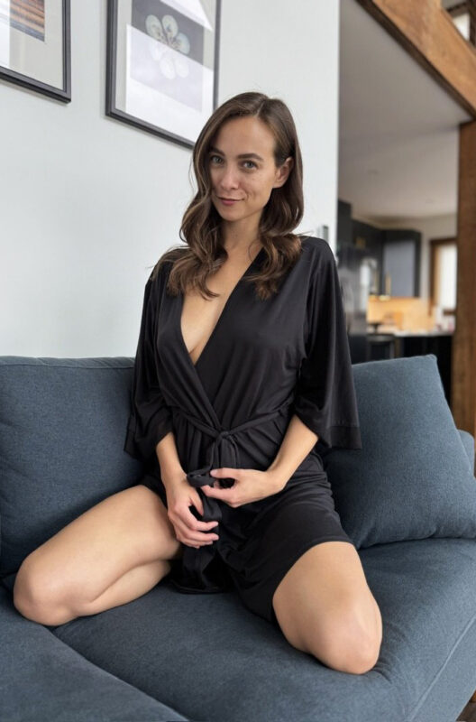 Sexy American model Piper Quinn