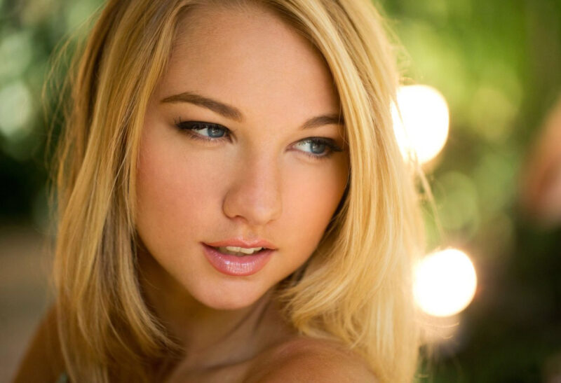 Lily Ivy beautiful face