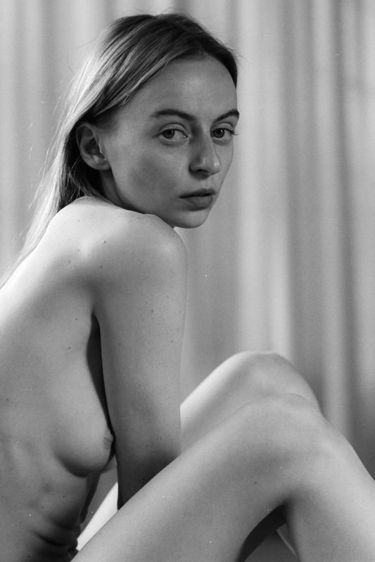 Black and white erotic photography / Artistic nudes